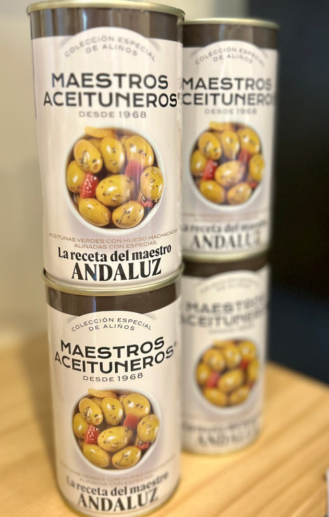 Maestros Spanish olives with spices