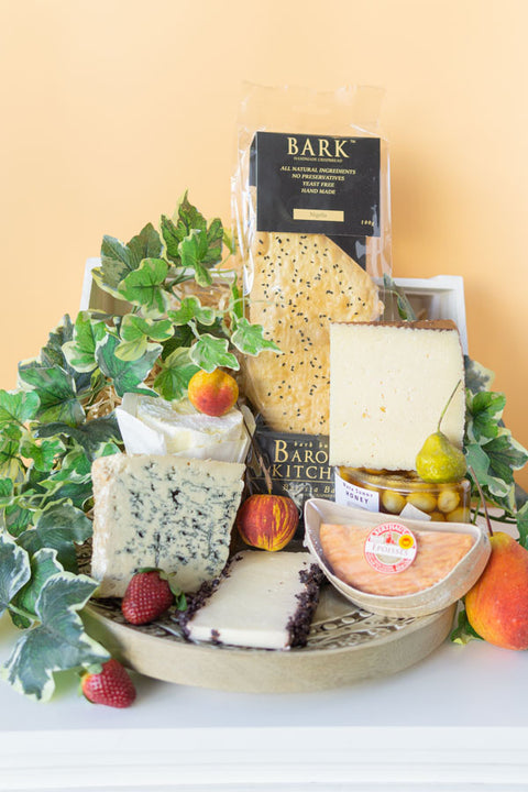 The 'CONNOISSEUR' - Cheese Hamper