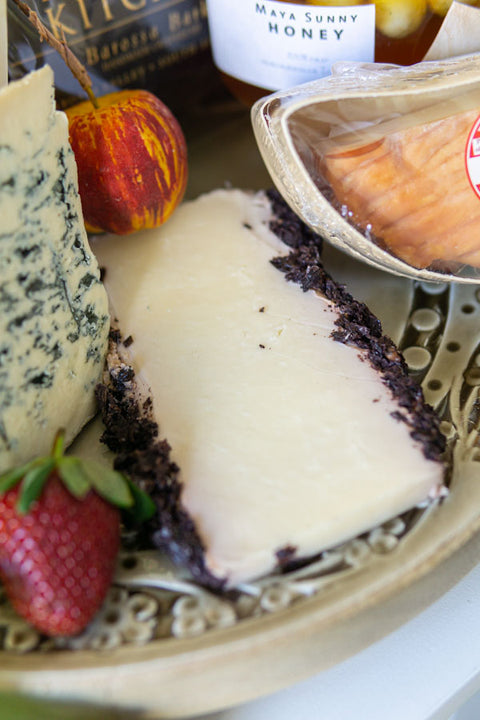 The 'CONNOISSEUR' - Cheese Hamper