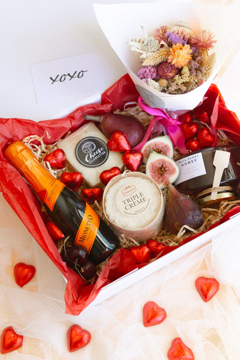"Love At First Bite" - A Luxurious Romantic Celebration Cheese Hamper